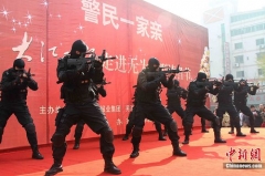 安徽芜湖特警九五式步枪操枪表演