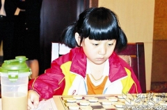九岁女童问鼎国际跳棋世界冠军 系中国首位