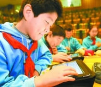 北京一小学用iPad上品德课激发学习兴趣
